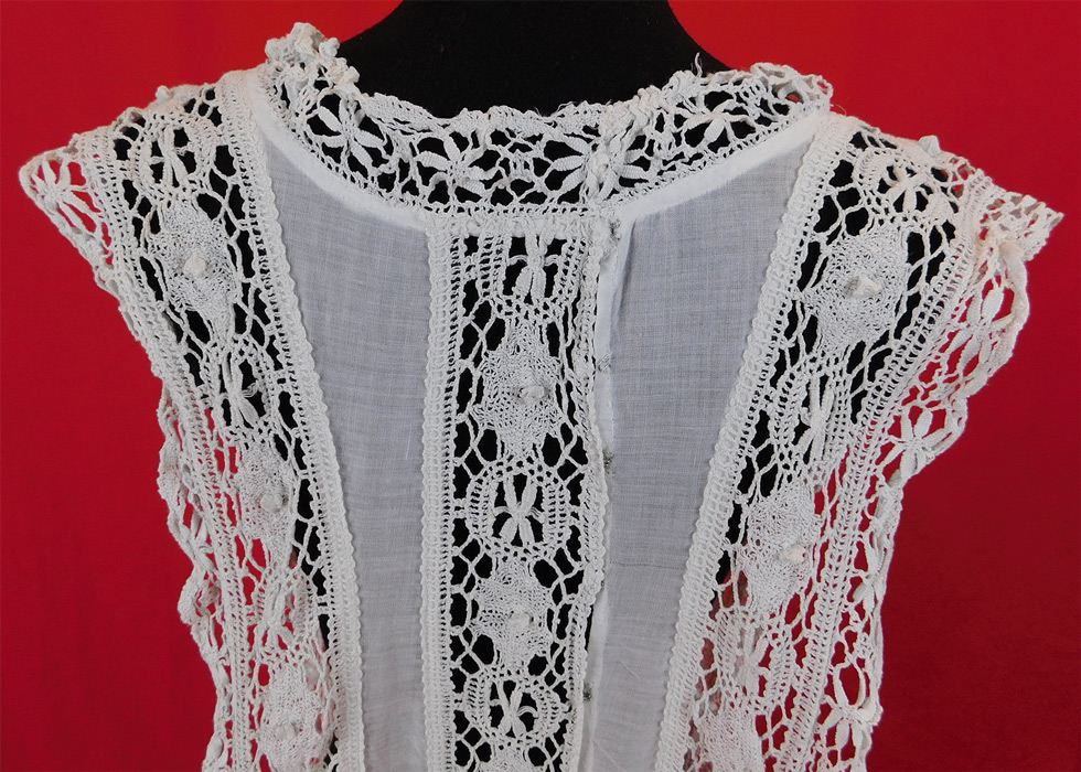 Edwardian White Cotton Batiste Cluny Torchon Bobbin Lace Tabard Tunic Top Dress
It is in excellent condition. This is truly a wonderful piece of wearable art! 

Clothing 





Shoes 





Hats 





Accessories





Textiles 





