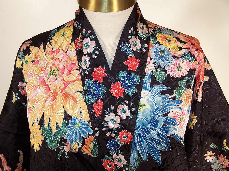 Japanese Colorful Floral Rayon Kimono Robe Coat  close-up view.