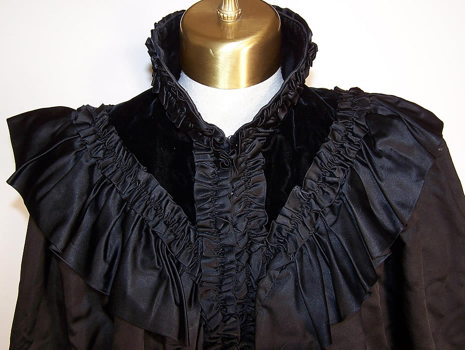 Victorian Mourning Black Silk Ruched Velvet Stand Up Collar Cloak Cape close up