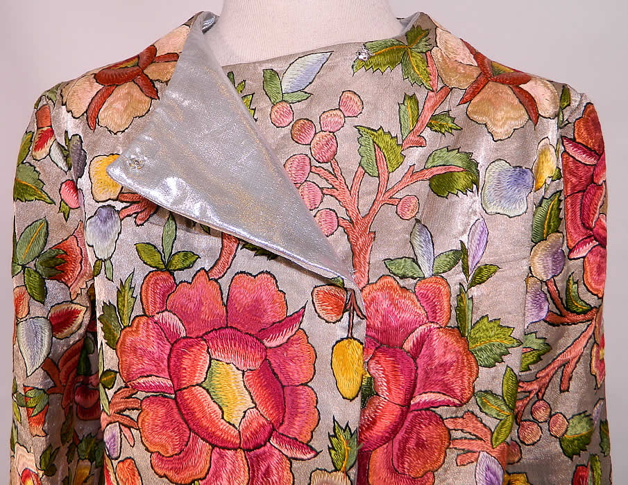 Vintage Silver Metallic Lamé Silk Embroidered Floral Leaf Coat Jacket. 