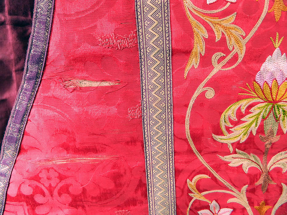 Antique Religious Red Silk Brocade Embroidered Priests Vestment Chasuble Poncho
It is in good as-is condition, with a few frayed splits and mended repairs on the silk (see close-up). This is truly a wonderful antique religious textile!