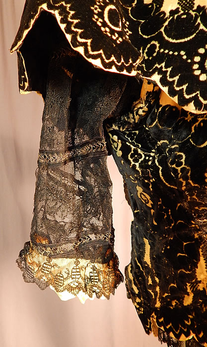 Victorian Yellow Silk Black Burnout Voided Velvet Devore Chantilly Lace Bodice
This is truly an extraordinary piece of antique Victoriana textile art which would be great for design!