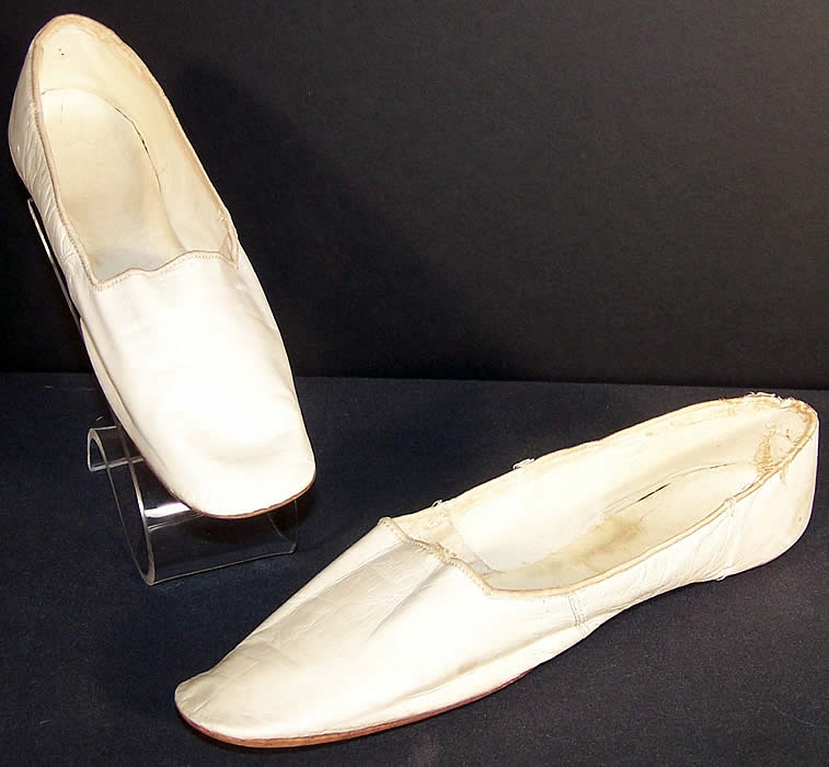 Victorian White Kid Leather Straight Sole Wedding Shoes