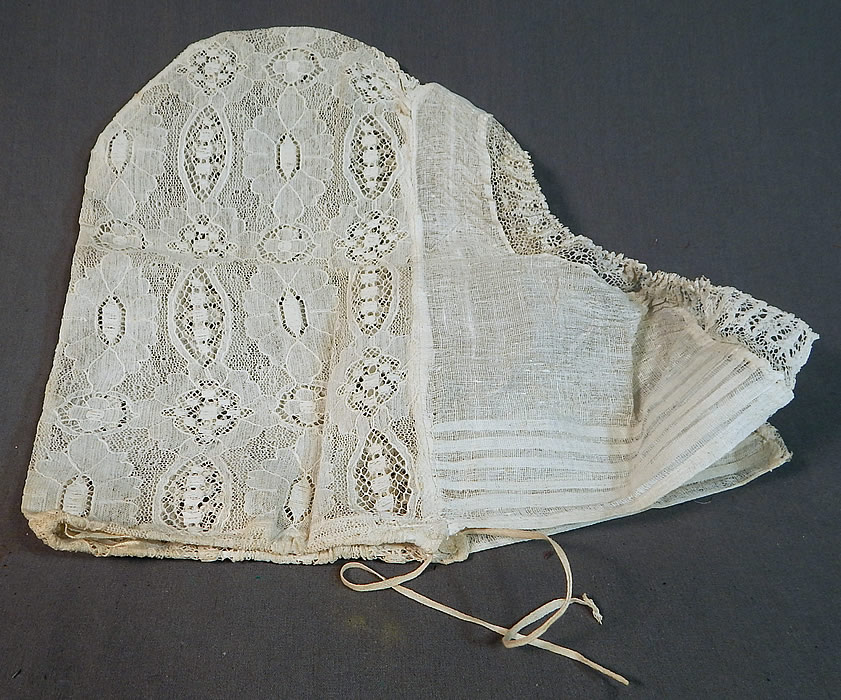 Vintage Antique Womens White Lace Dutch Folk Costume Bonnet Cap Hat
It is in good condition, with only some faint slight soiling along the bottom edging. This is a truly a wonderful piece of Dutch textile folk art! 