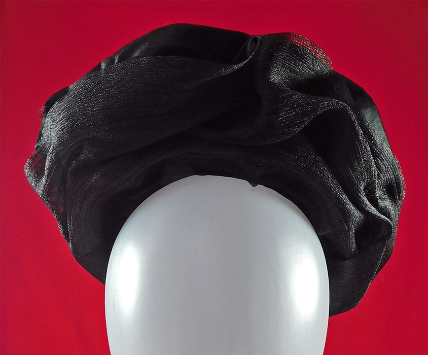 Victorian Black Crinoline Woven Horse Hair Silk Jet Beaded Trim Bonnet Hat
This antique Victorian era black crinoline woven horse hair silk jet beaded trim bonnet hat dates from the 1880s.