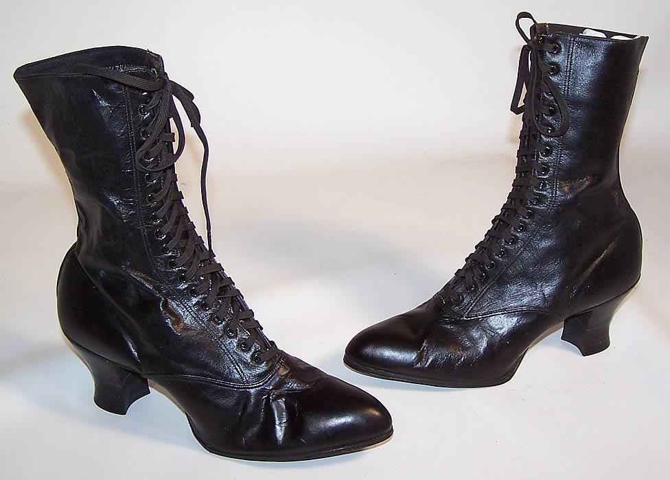 Vintage Womens Boots 64