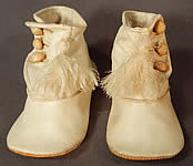 Victorian Antique White Kid Leather High Button Baby Boots Infant Childrens Shoes 
