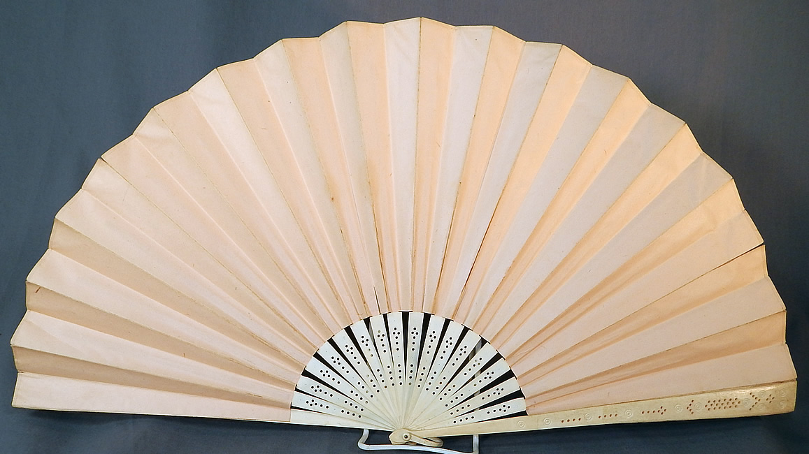 Victorian Baby Cherubs Angel Doves Print Pink Paper Pleated Large Folding Fan
This is truly a wonderful piece of Victoriana fan art!
