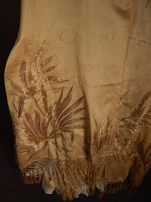 Vintage Art Nouveau Silk Silver Gold Lam&eacute; Embroidered Piano Shawl Scarf Stole Wrap
It is in fair as-is condition, with several small water spot stains near the ends (see close-ups). This is truly a wonderful piece of Art Nouveau Orientalism textile art!