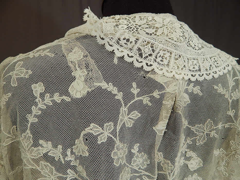 Vintage Antique White Net Cutwork Tambour Embroidery Lace Collar Coat Jacket
It is in fair as-is condition, with several tiny holes scattered throughout and a patched mended repair on the back neck with gathering (see close-ups). 