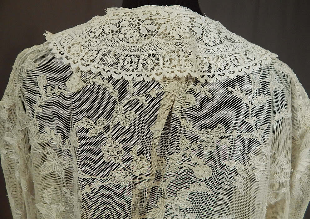 Vintage Antique White Net Cutwork Tambour Embroidery Lace Collar Coat Jacket
This is truly a unique one of a kind exquisite piece of wearable lace art!