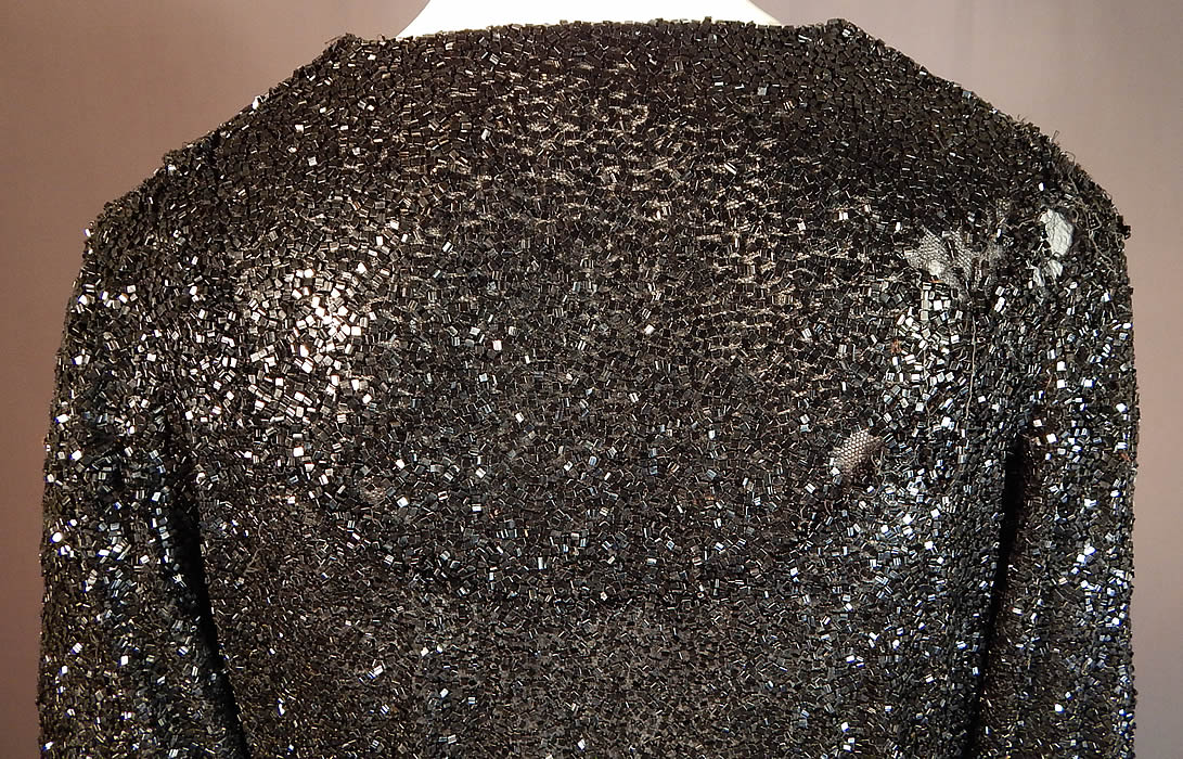 Vintage Art Deco Fully Black Beaded Flapper Evening Coat Crop Bolero Jacket
This is truly an extraordinary piece of wearable Art Deco fashion beaded textile art! 