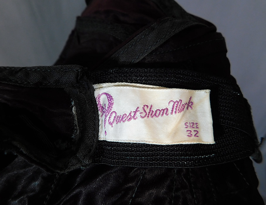 Vintage Quest-Shon Mark Black Silk Satin Stitched Cup Conical Cone Brassiere Bullet Bra	
There is "Quest-Shon Mark" label, size 32 A tag sewn inside on the back strap. 