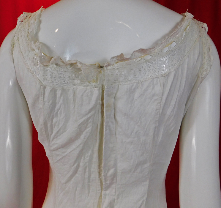 Victorian White Cotton Eyelet Cutwork Broderie Anglaise Lace Full Slip Dress
This is truly a wonderful piece of antique Victoriana underpinnings lingerie wearable art! 