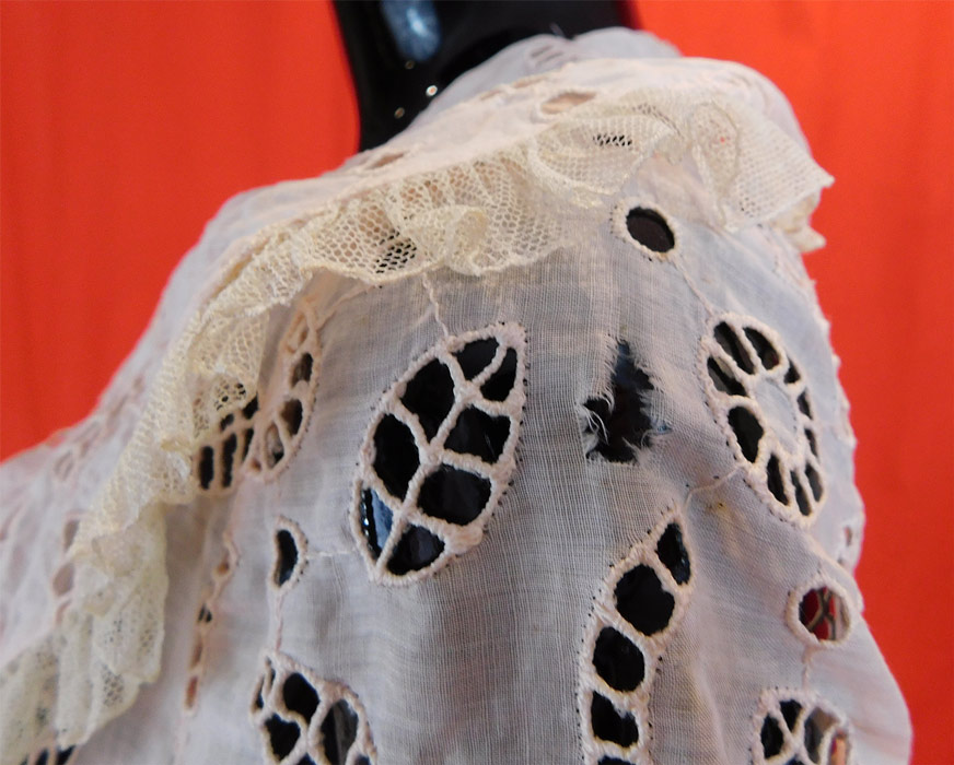 Vintage Pink Cotton Eyelet Circular Cutwork Polka Dot Shawl Collar Bias Cut Dress
It is in good as-is condition, with a small frayed hole on each shoulder (see close-ups). This is truly a wonderful piece of wearable art! 