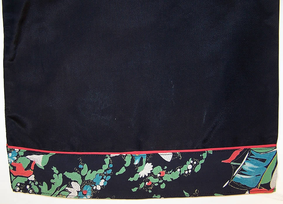 Vintage Youth Charm Chinese Fishing Print Rayon Pajamas Close up.
