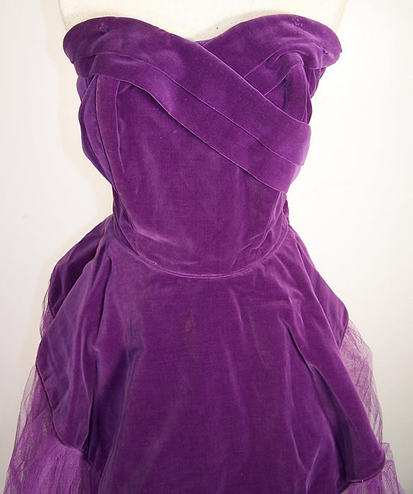 Vintage Purple Velvet Tulle Net Strapless Formal Dress Close-up View.