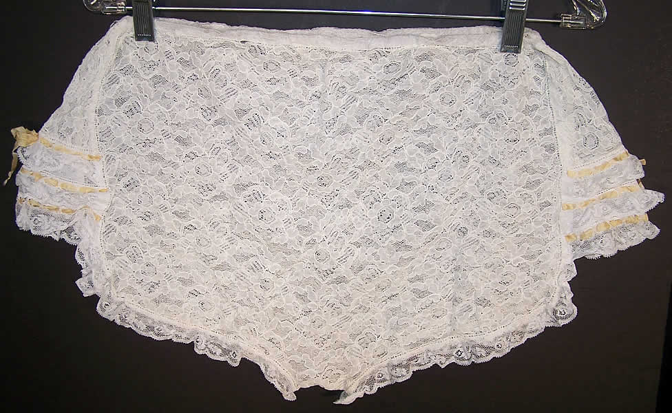 Vintage Lace Brassiere Bra Tap Panties Lingerie Lot Close up.
