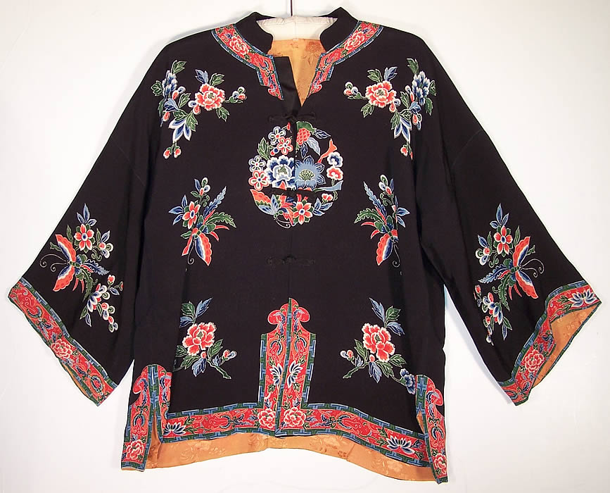 Chinese Floral Butterfly Silk Screen Robe Coat front view.