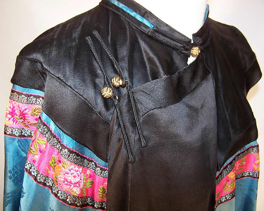 Antique Chinese Silk Embroidered Butterfly Pomegranate Sleeve Band Cuff Robe buttons