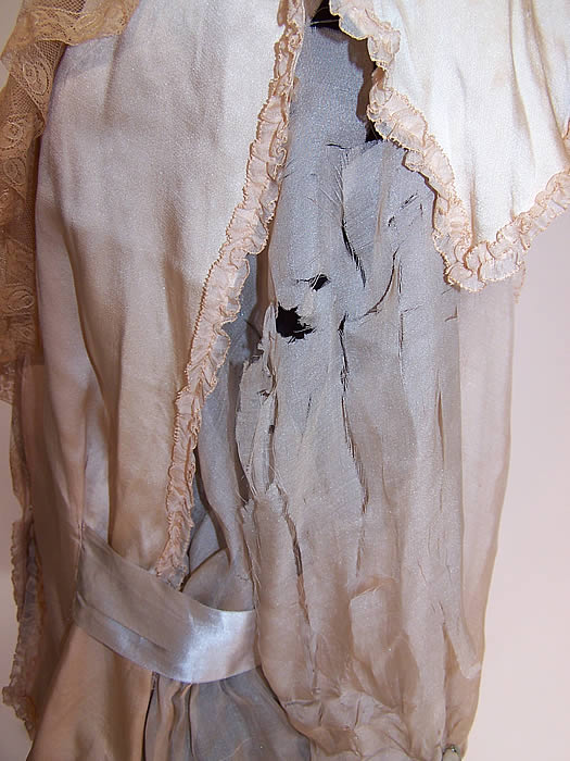 Vintage Rosa Pichon Paris Silk Rosette Lace Negligee Peignoir Robe & Bed Jacket close up.