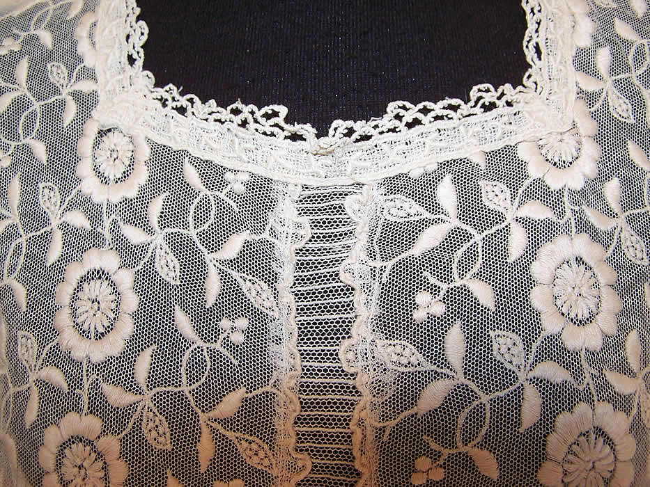 Vintage Ecru Embroidered Net Lace Tunic Top Babydoll Blouse close up