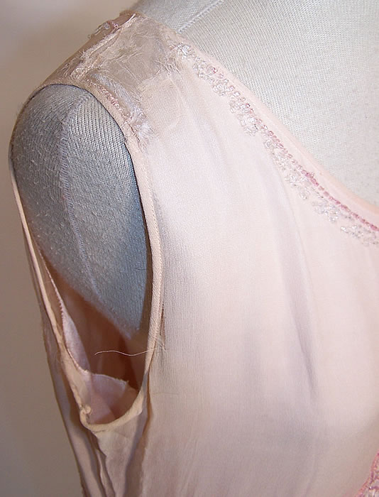 Vintage Pale Pink Silk Chiffon Velvet Rosette Applique Beaded Flapper Dress