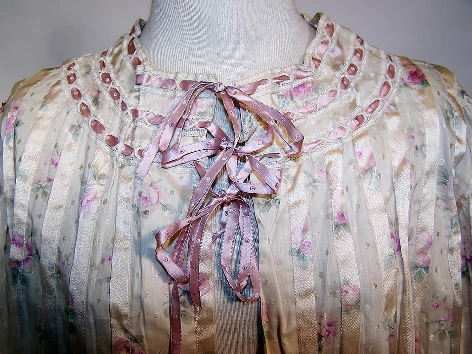 Edwardian Lilac Purple Rose Print Bed Jacket Robe