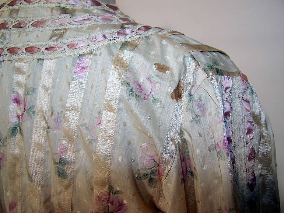 Edwardian Lilac Purple Rose Print Bed Jacket Robe two small faint age spots on the back shoulder close up.