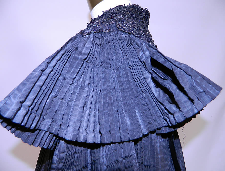 Victorian Black Silk Accordion Pleated Jet Beaded Evening Cloak Cape 