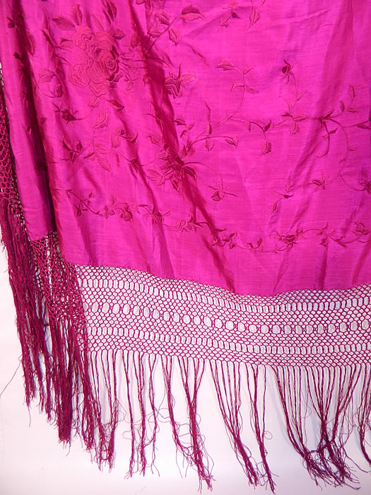 Vintage Fuchsia Purple Silk Floral Embroidered Fringe Boho Piano Shawl. This vintage fuchsia purple silk floral embroidered fringe boho piano shawl dates from the 1920s.