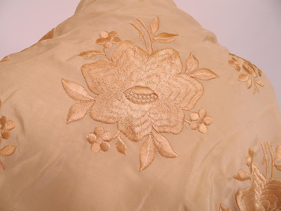 Antique Cream Silk Floral Embroidered Fringe Boho Wedding Piano Shawl. It is in good condition. This beautiful bohemian bridal wedding shawl is truly a wonderful piece of wearable textile art! 