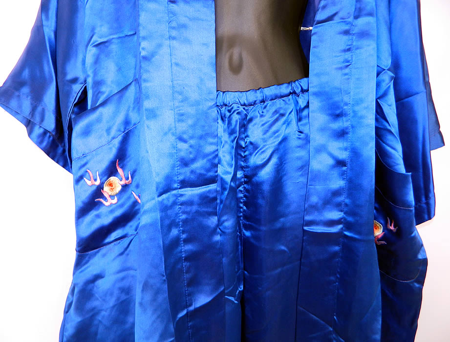 Vintage Peacock Blue Silk Hand Embroidered Chinese Dragon Pajamas Robe Pants
There are matching long loose fitting pants, with an elastic waistband. The pants measure 37 inches long, with a 23 inch inseam, 38 inch hips and 34 inch waist. 