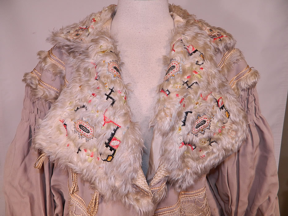 Edwardian Hetzel Importing Co Gray Wool White Mohair Lace Trim Winter Traveling Coat
It is made of a dove gray color wool gabardine fabric, with white mohair fur trim and colorful decorative Arts & Crafts style embroidery work on the collar. 