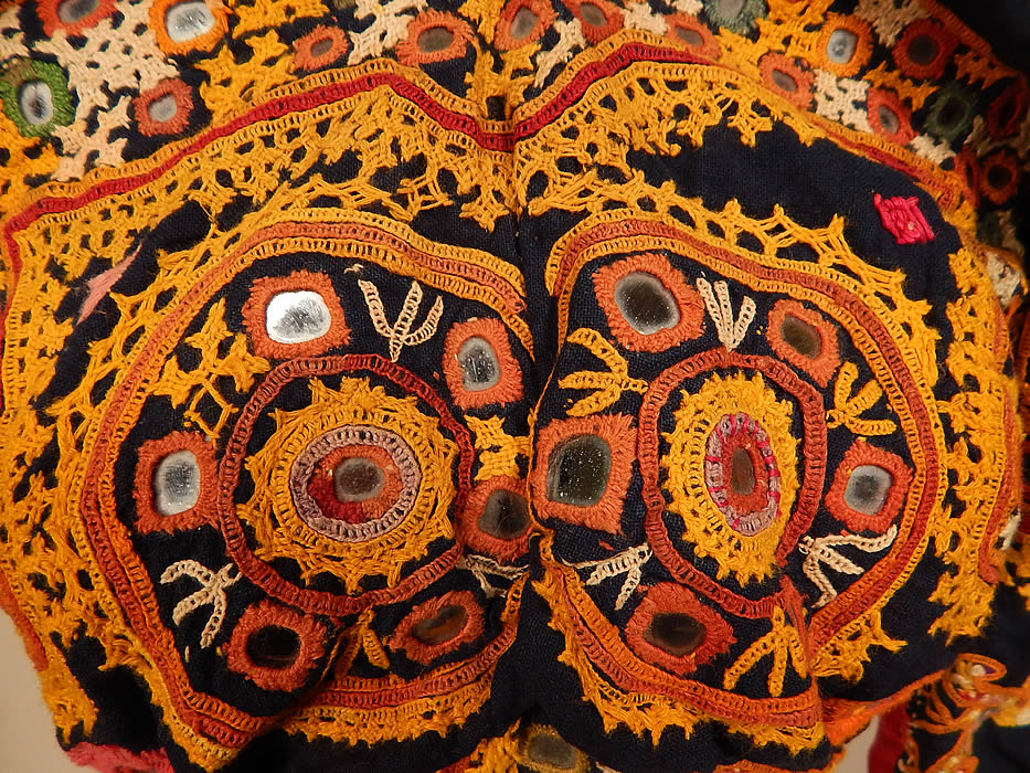 Vintage Antique Indian Gujarati Kutch Work Embroidered Mirror Choli Boho Blouse Top
There are small mirrors embroidered into the decorative designs.