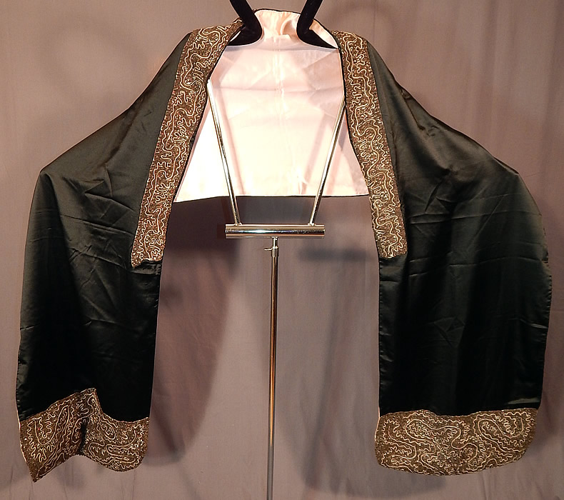 Vintage Art Deco Black Silk Gold Metallic Soutache Embroidery Stole Shawl
The shawl measures 103 inches long and 16 inches wide. 