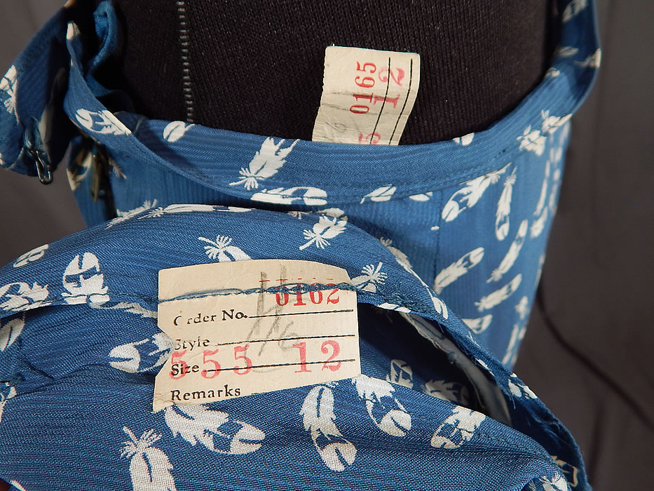 Vintage Blue & White Feather Novelty Print Rayon Dress Suit Peplum Jacket Skirt
The jacket measures 21 inches long, with a 28 inch waist, 36 inch bust and 18 inch long sleeve. There is a matching print fabric swing style skirt with side zipper closure and is unlined. The skirt measures 27 inches long, with 40 inch hips and a 26 inch waist. Both pieces have a size 12 tag sewn inside. It is in good condition, with only some slight faint discoloration under the arms. This is truly a wonderful piece of wearable art!