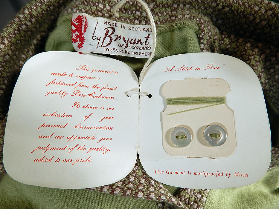 Vintage Bryant of Scotland Cashmere Cardigan Sweater Suit Tweed Skirt NWTVintage Bryant of Scotland Cashmere Cardigan Sweater Suit Tweed Skirt NWT
Both pieces have a size 8 tag, "Created Exclusively by Bryant of Scotland" label sewn inside and still have the original paper tags attached. 