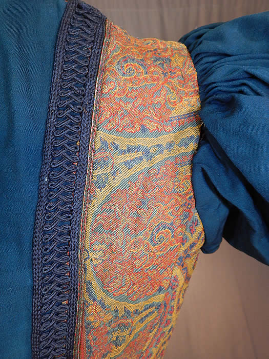 Victorian A.E. Parsons Boston Paisley Brocade Navy Blue Wool Gigot Mutton Sleeve Bodice
The bodice measures 16 inches long, with a 26 inch waist, 34 inch bust, 25 inch long sleeves and 15 inch neck. It is in excellent condition. 