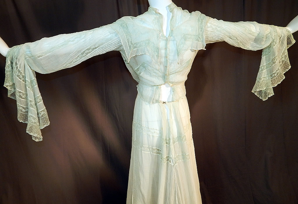 Edwardian Blue Batiste Lace Dress Handkerchief Sleeve Blouse & Skirt Train
There is a matching lace trim long floor length full skirt with long back train, ruffle lined hemline, fitted waistband with back hook closures and is sheer, unlined. 
