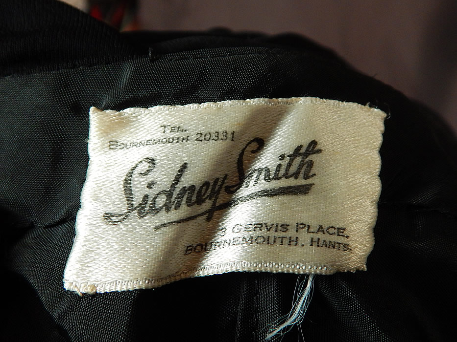 Vintage Heiress Swiss Made Black Silk Jersey Pleated Ruched Sheath Cocktail Dress
There is an "Heiress Swiss Made" designer label and "Sidney Smith Bournemouth, Hants." English store label sewn inside. 