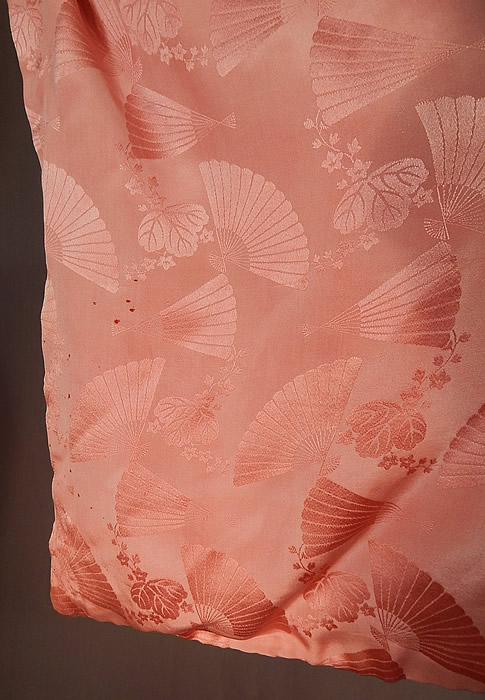 Vintage Japanese Pink Silk Damask Fan Floral Embroidered Mon Belted Kimono Robe
It is in good as-is condition, with several tiny holes on the sleeves and along the sides (see close-up). 