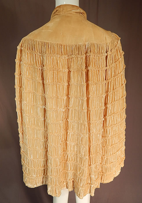 Vintage Art Deco Ruched Pleated Cream Silk Velvet Flapper Evening Cloak Cape
The cape measures 31 inches long and 16 inches across the back shoulders. 