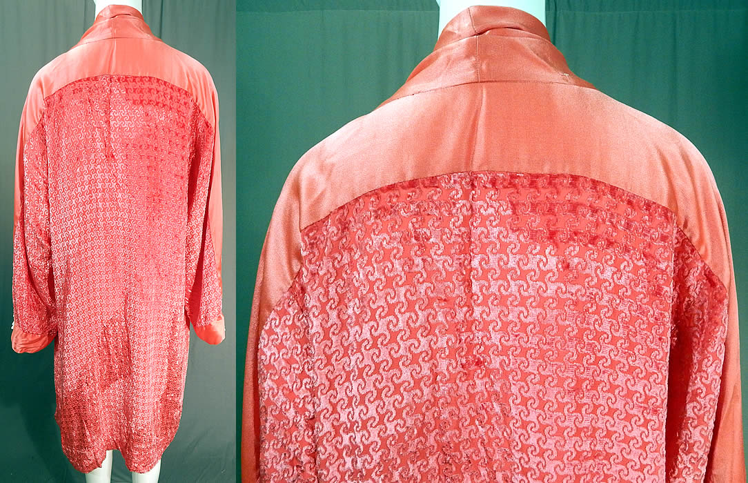 Vintage Art Deco Pink Burnout Voided Velvet Devore Flapper Kimono Robe Coat
The robe measures 42 inches long, with a 44 inch bust, 40 inch waist and 40 inch hips. It is in excellent condition. This is truly a wonderful piece of Art Deco boudoir wearable art! 
