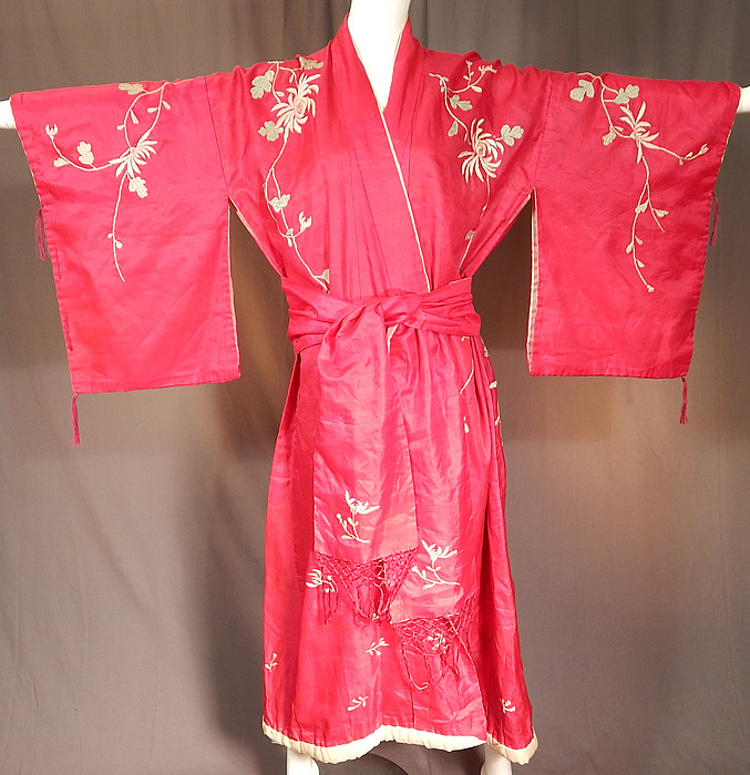 Vintage Japanese Fuchsia Pink Silk Chrysanthemum Embroidered Kimono Robe
It is made of a bright pink fuchsia vivid purplish red color fine silk fabric, with pastel silk raised padded satin stitch hand embroidered spider chrysanthemum flowers, French knot stamens and vine leaf designs.