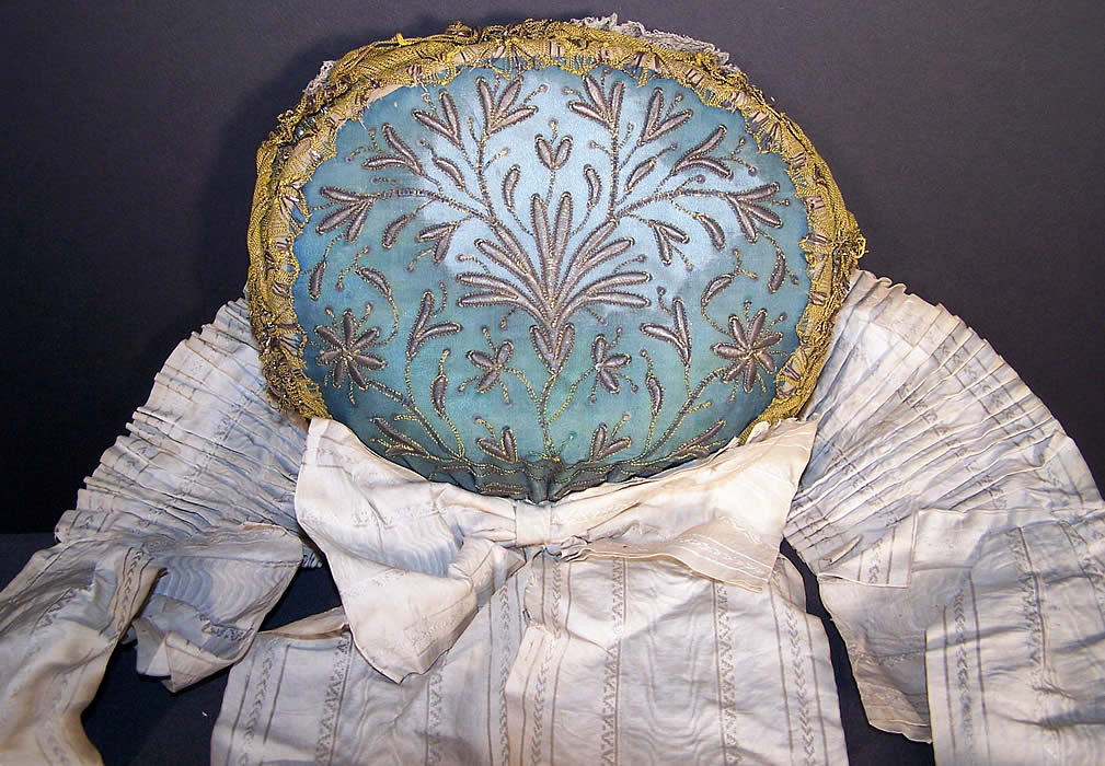 Bavarian Folk Costume Riegelhaube Alsatian Bow Bonnet Back View.