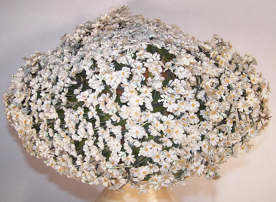 Vintage Floral White Daisies Wide Brim Clamshell Summer Sun Hat Close up.