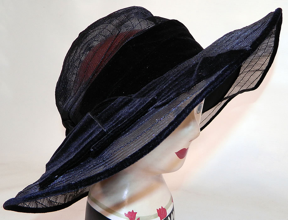Vintage Gilman Importers Ritz Carlton New York Black Horse Hair Straw Wide Brim Cloche Hat. This vintage Gilman Importers Ritz Carlton New York black horse hair straw wide brim cloche hat dates from the 1920s.