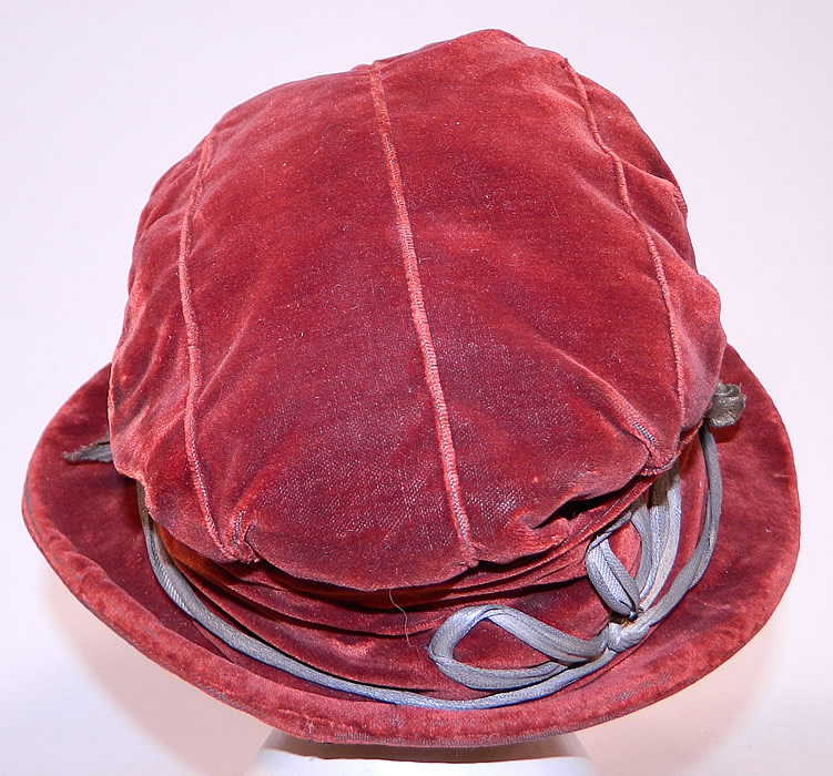 Vintage Autumn Burgundy Red Velvet Silver Lame Leaf Trim Wide Brim Cloche Hat Lam&eacute;
The hat measures 22 inches inside crown circumference and 34 inches outside. 