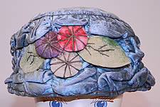 Vintage Ruched Cornflower Blue Gray Velvet Silver Lame Leaf Trim Toque Cloche Hat Lam&eacute;